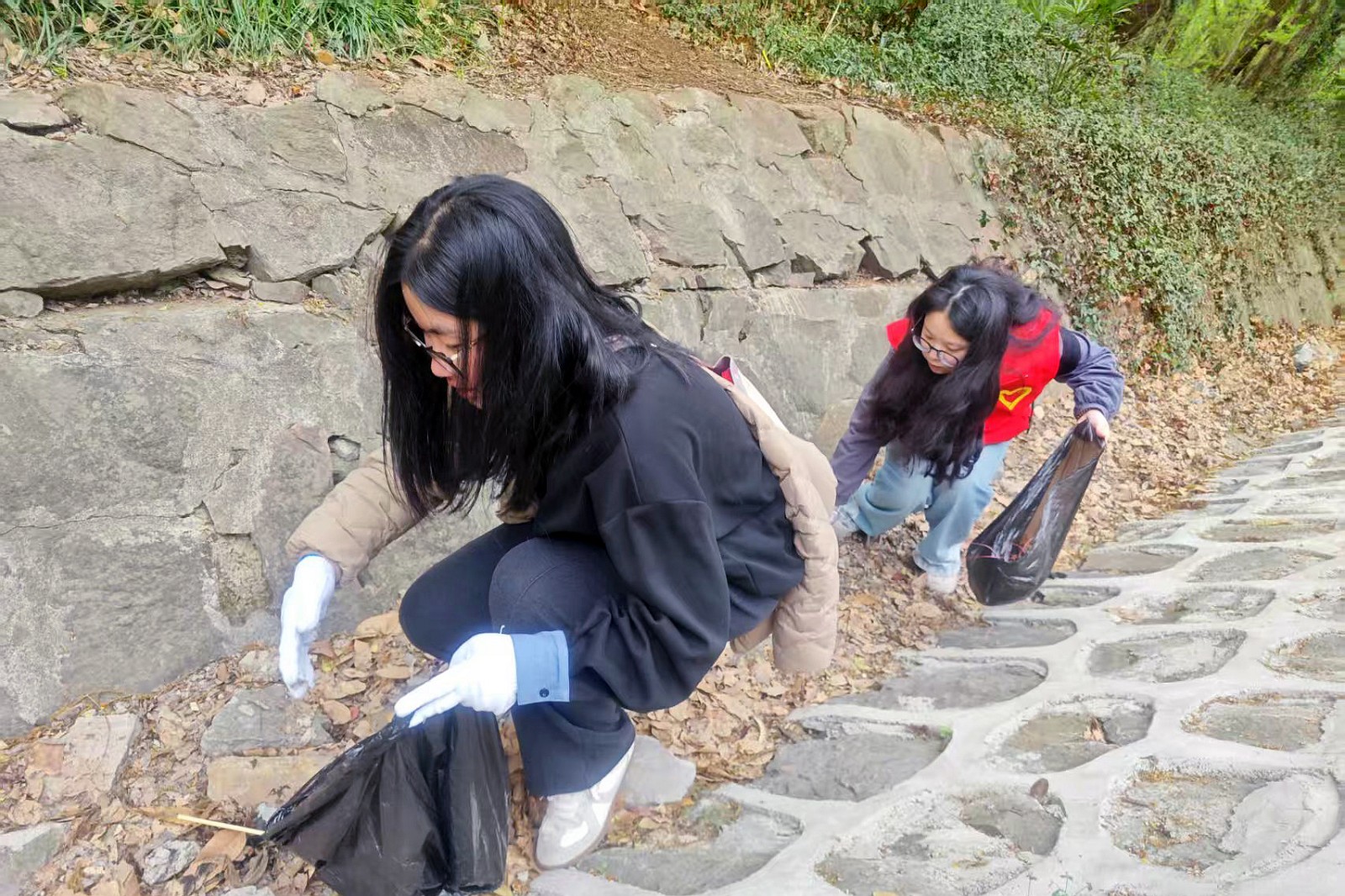 0401團(tuán)委志愿活動(dòng) (3).jpg 0401團(tuán)委志愿活動(dòng) (3).jpg